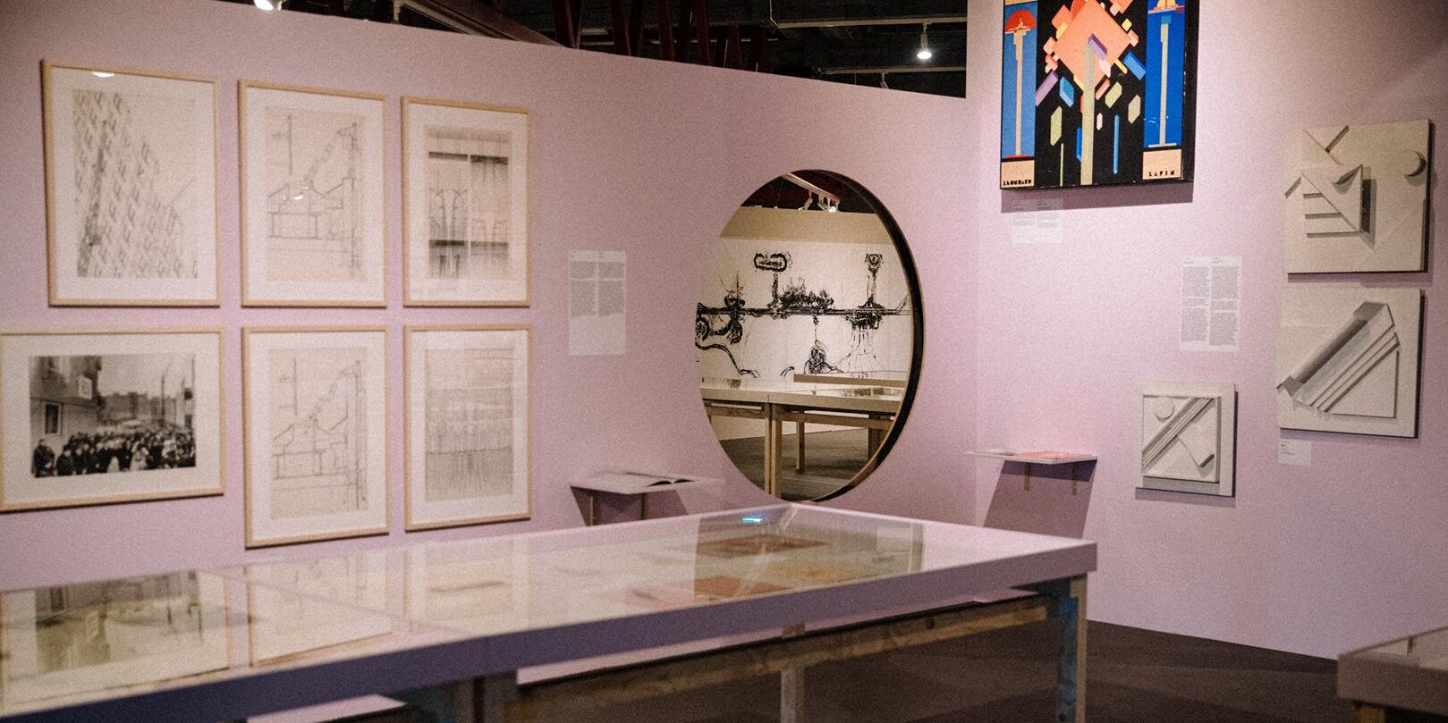 Prognoos ja fantaasia näituse saalivaade