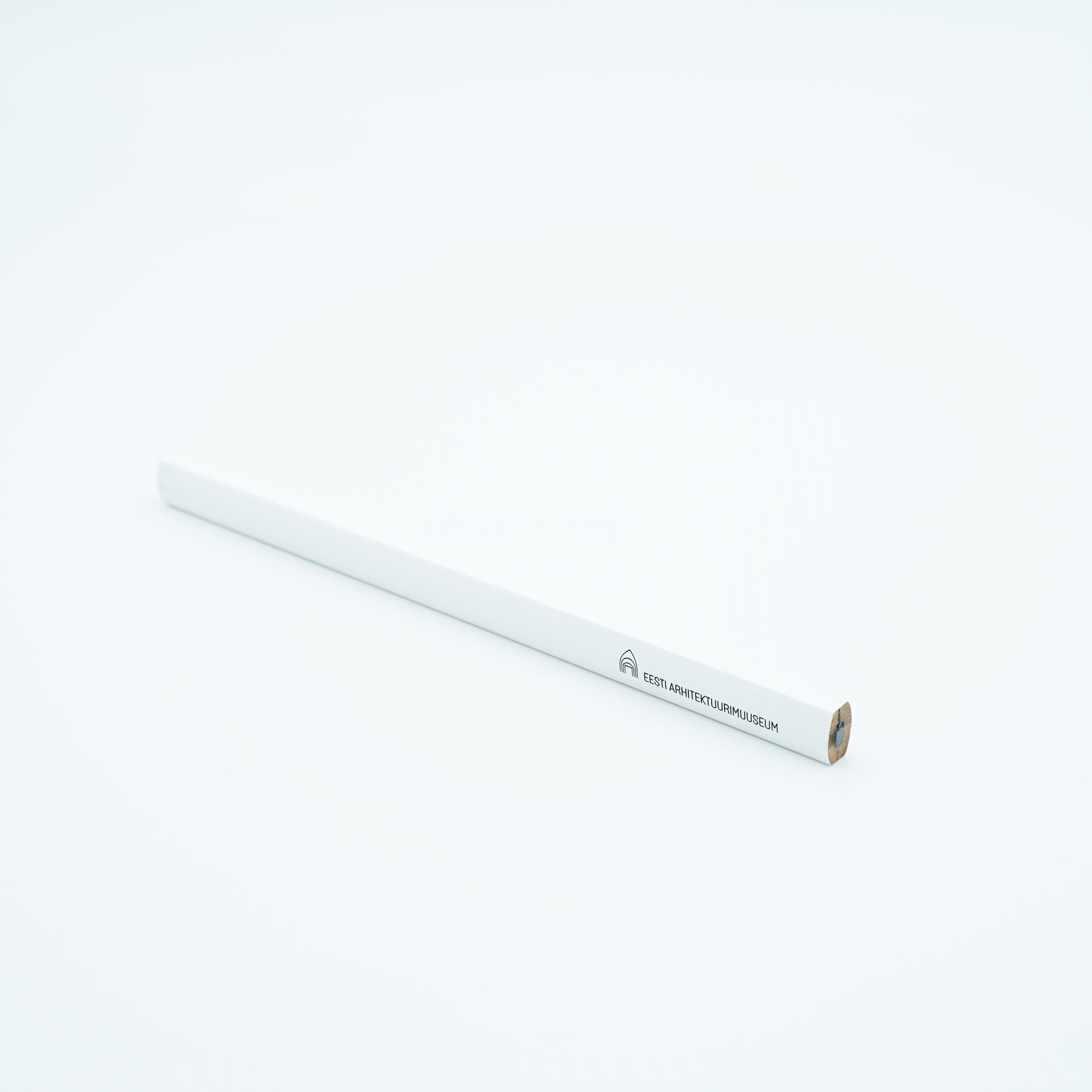 August Komendandi joonestuspliiats