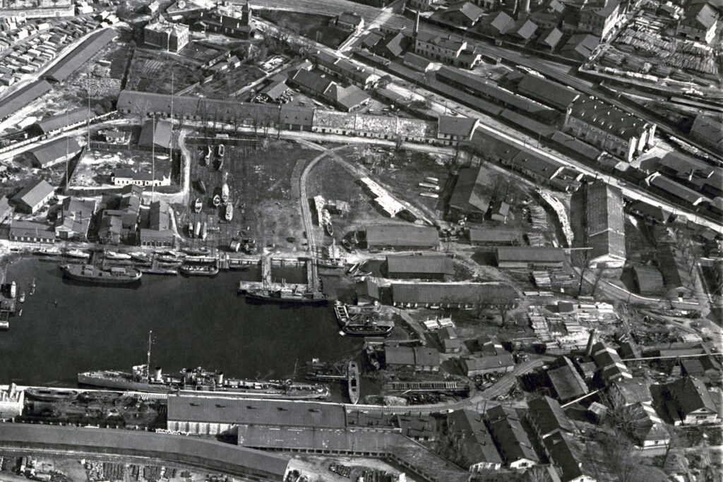 Mustvalge foto Tallinnast 20. sajandi alguses